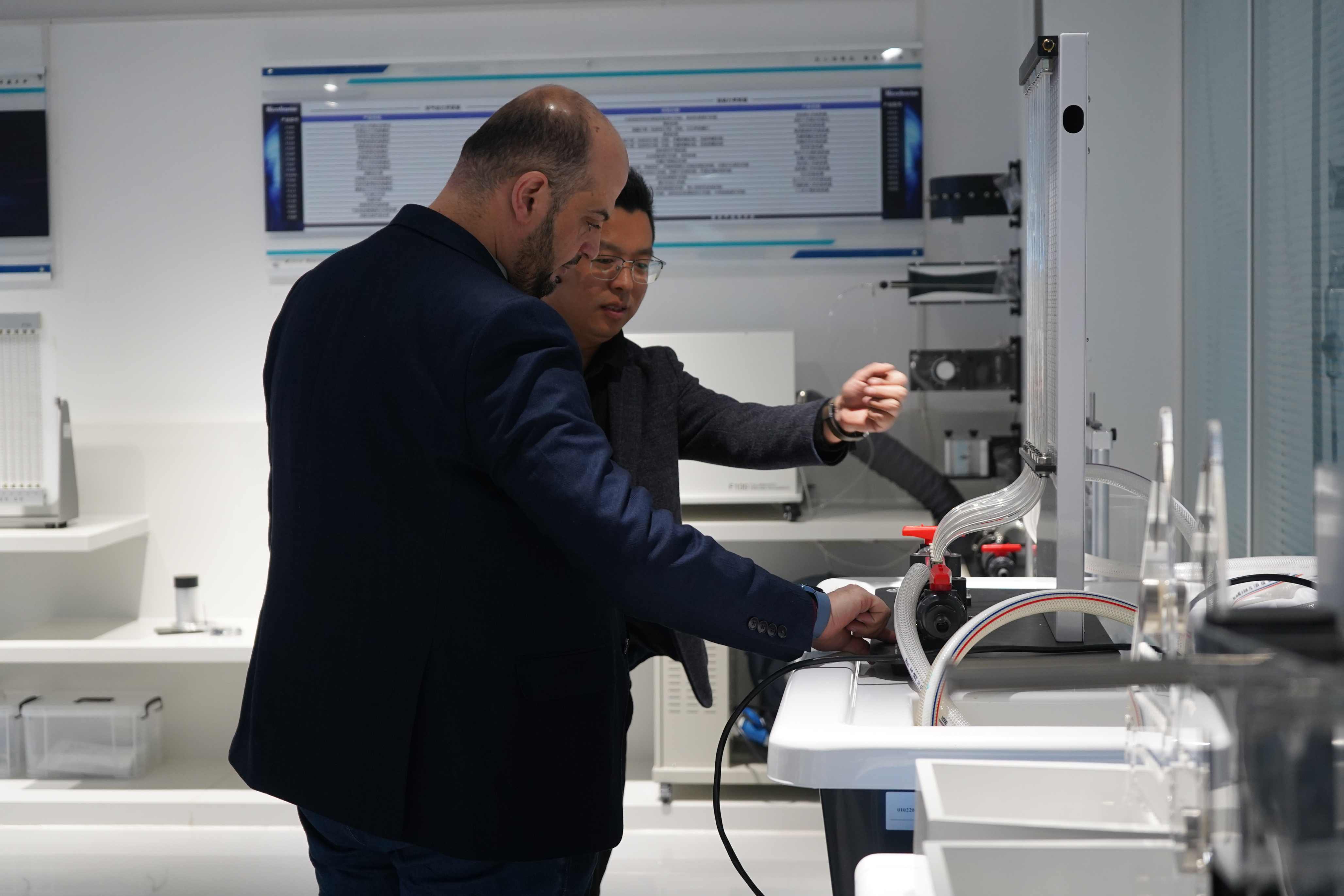 Series and Parallel Pumps Experimental Device Fluid Mechanics University Teaching Lab Equipment