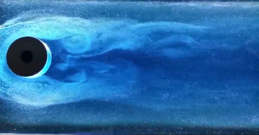 Flow Field Visualization Experimental Device Brings Invisible Fluid Motion to Life at Peking University College of Engineering