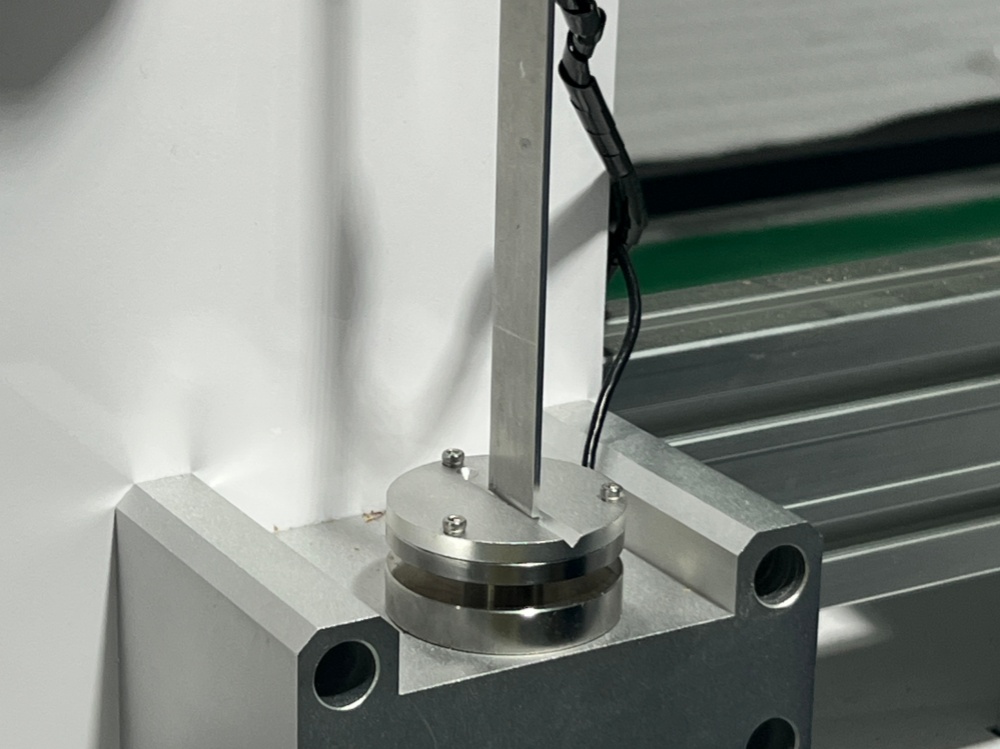Self Developed Compression Bar Stability and Stress Testing Apparatus Delivered to Shandong Polytechnic University